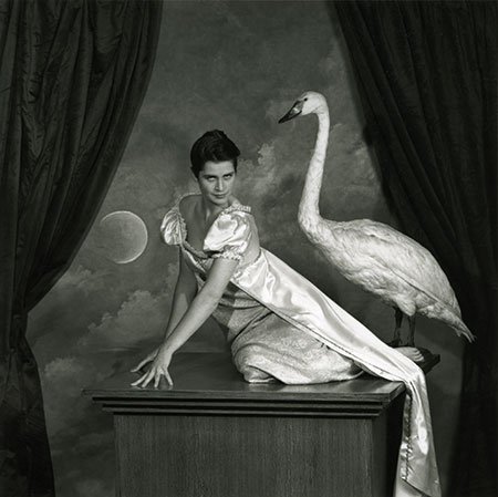 Jacques Charlier L'Esprit du Mal, photographie N.B marouflée sur aluminium, 110 x 110 cm (photographie : Laurence Charlier)